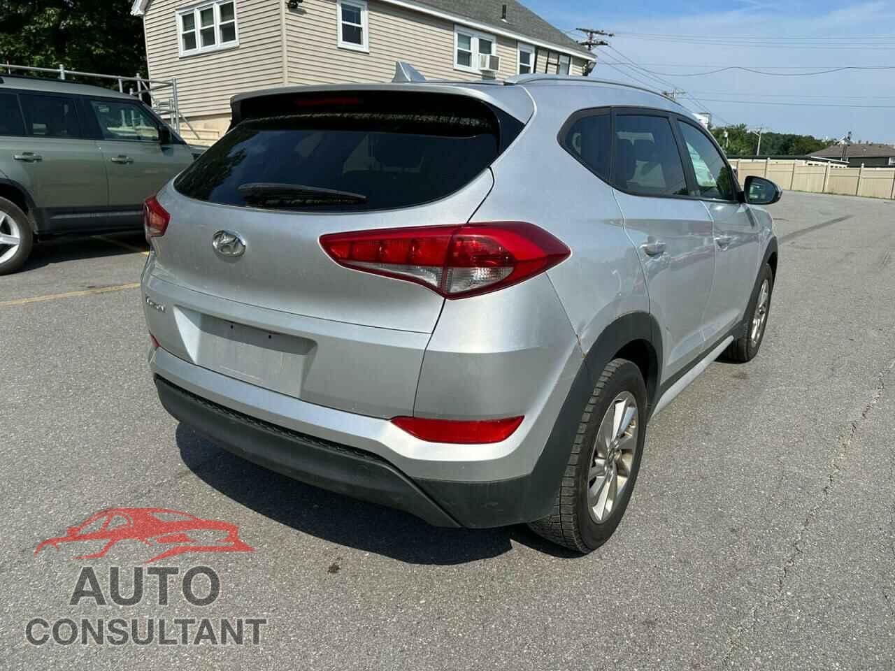 HYUNDAI TUCSON 2018 - KM8J33A43JU659727