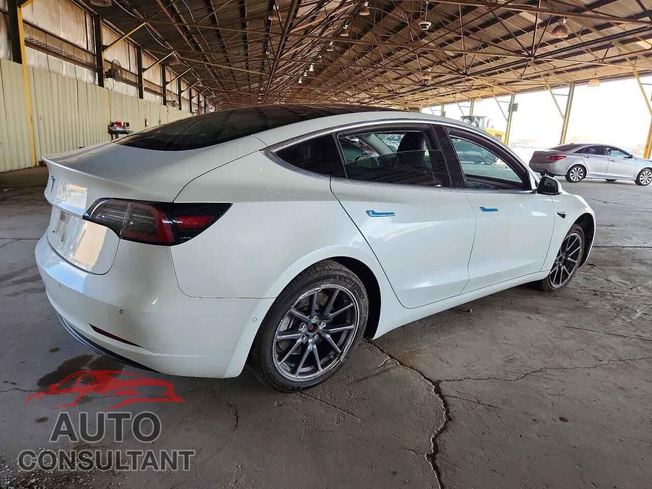 TESLA MODEL 3 2018 - 5YJ3E1EA2JF040248