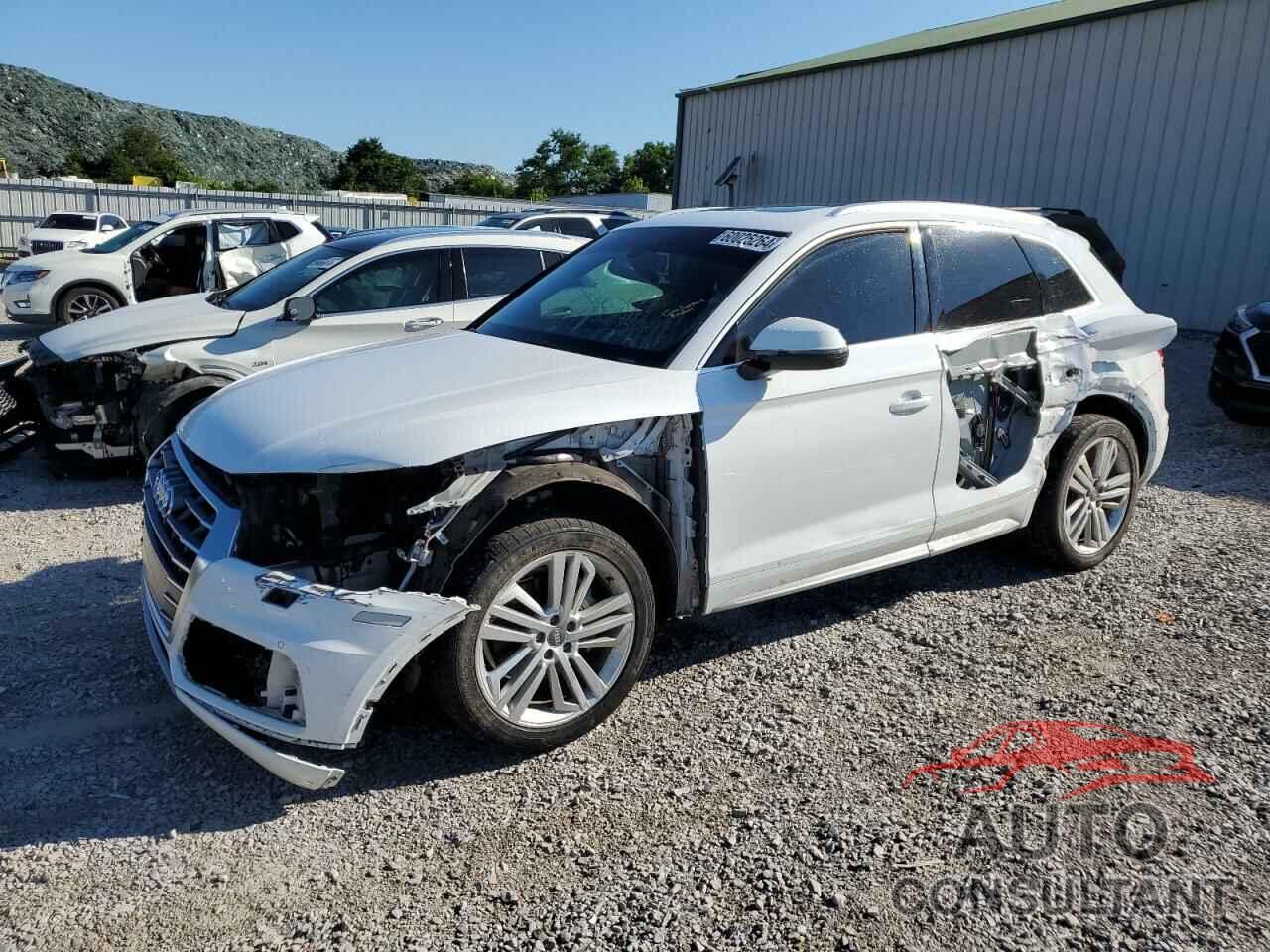 AUDI Q5 2018 - WA1BNAFY3J2038738