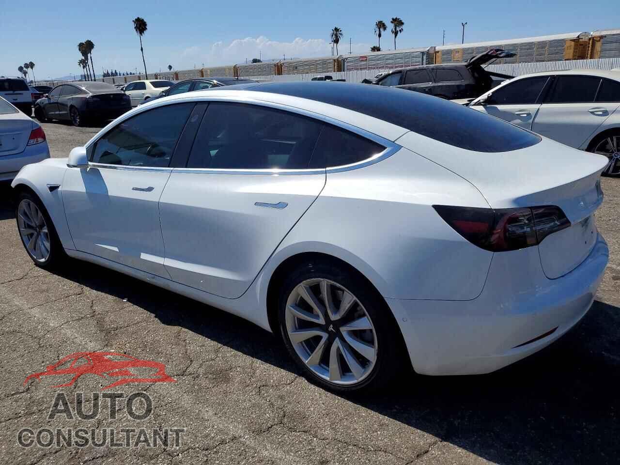 TESLA MODEL 3 2018 - 5YJ3E1EB8JF135552