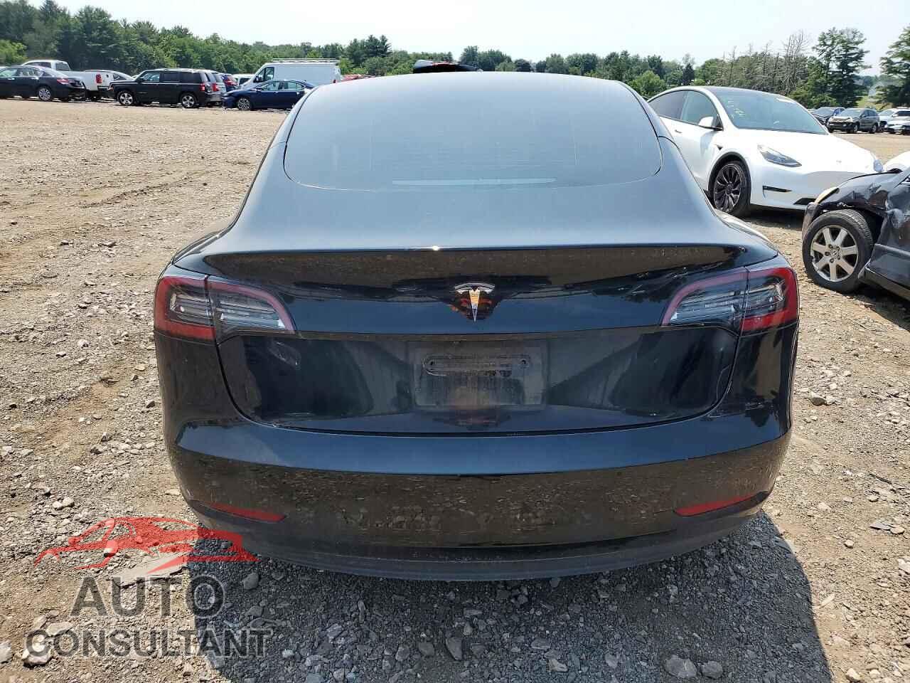 TESLA MODEL 3 2021 - 5YJ3E1EA2MF856560