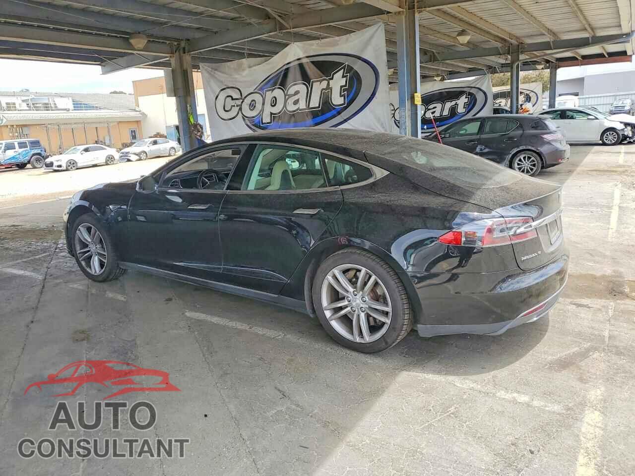 TESLA MODEL S 2014 - 5YJSA1H18EFP35648