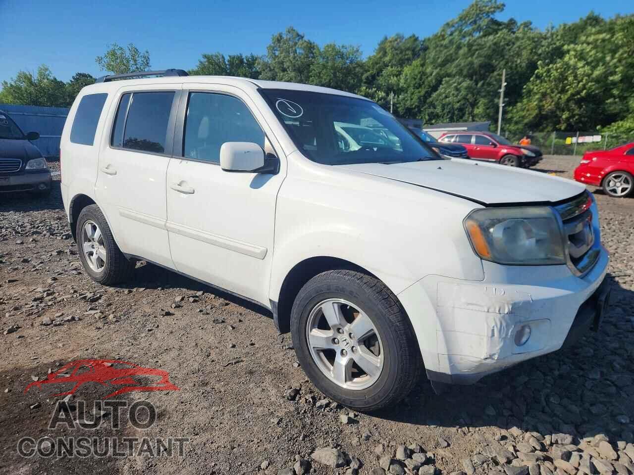 HONDA PILOT 2011 - 5FNYF4H67BB060668