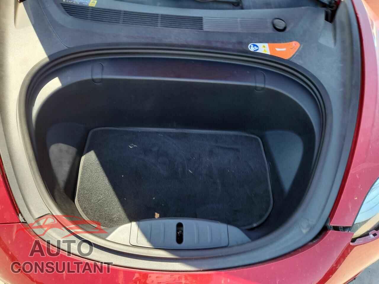 TESLA MODEL 3 2018 - 5YJ3E1EA5JF015439