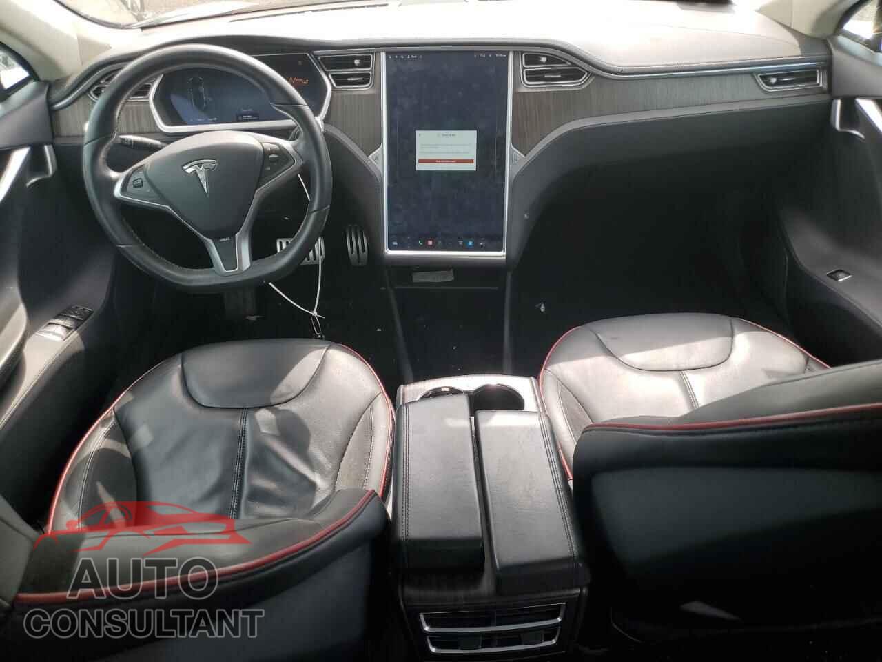 TESLA MODEL S 2013 - 5YJSA1DP0DFP26001