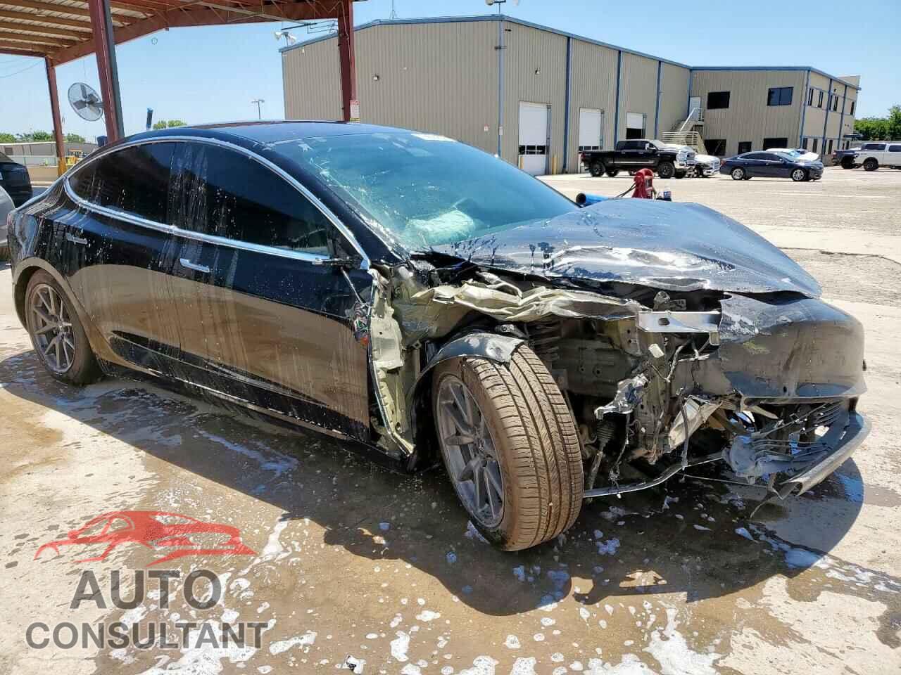TESLA MODEL 3 2018 - 5YJ3E1EA5JF152543