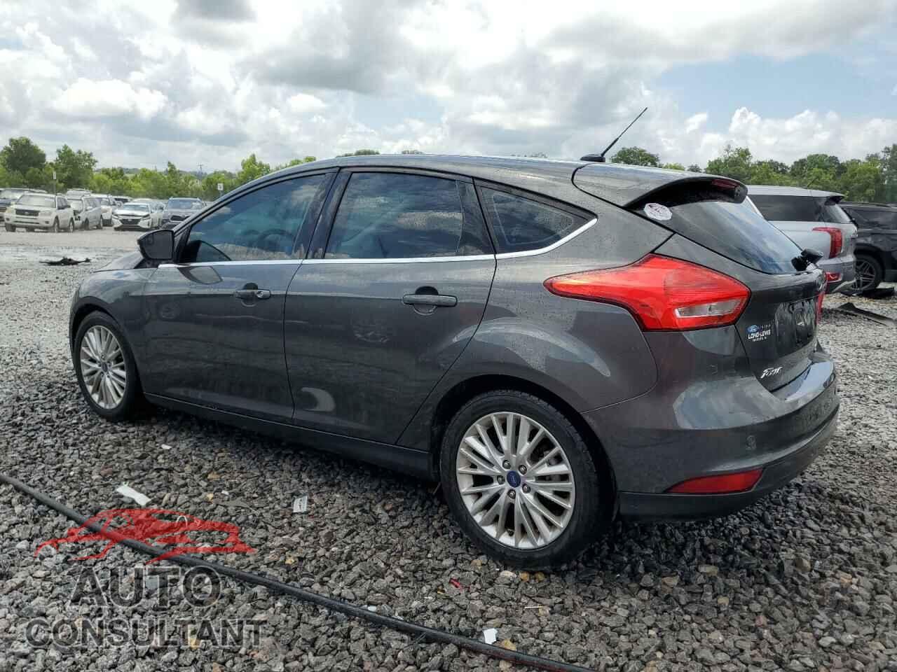 FORD FOCUS 2015 - 1FADP3N28FL239706