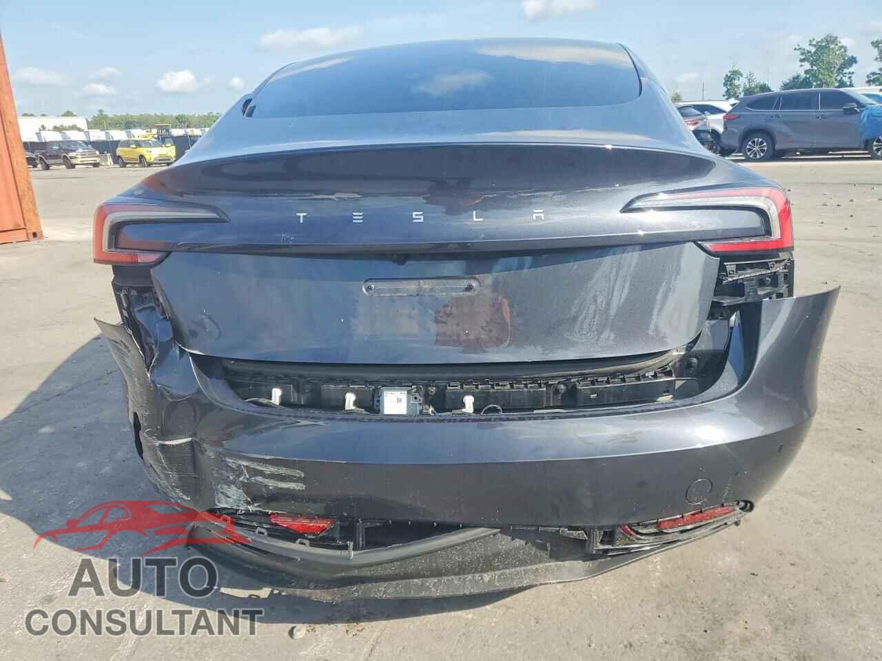 TESLA MODEL 3 2024 - 5YJ3E1EA2RF868490