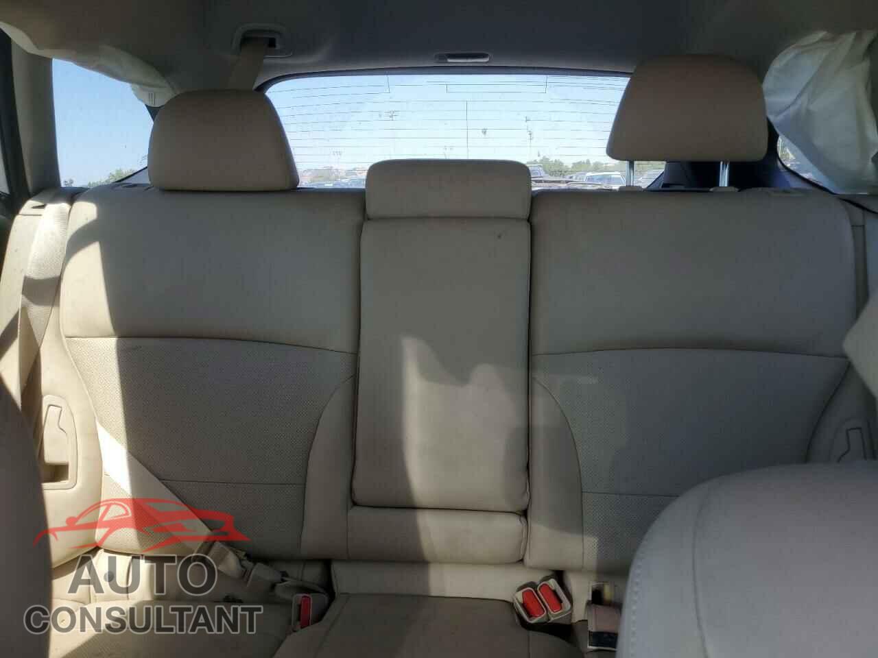 SUBARU OUTBACK 2016 - 4S4BSANC9G3241233