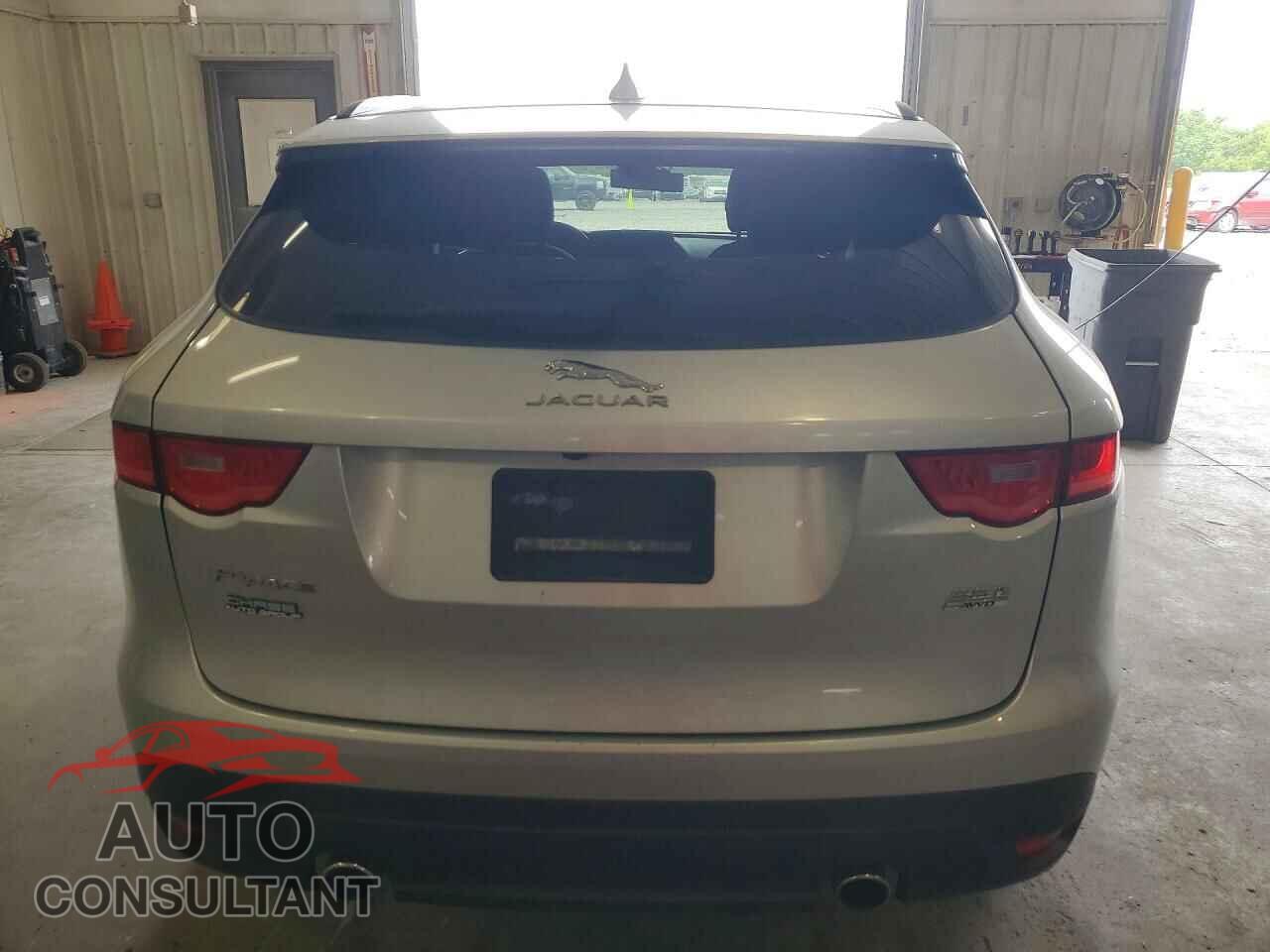 JAGUAR F-PACE 2017 - SADCJ2BV4HA085028