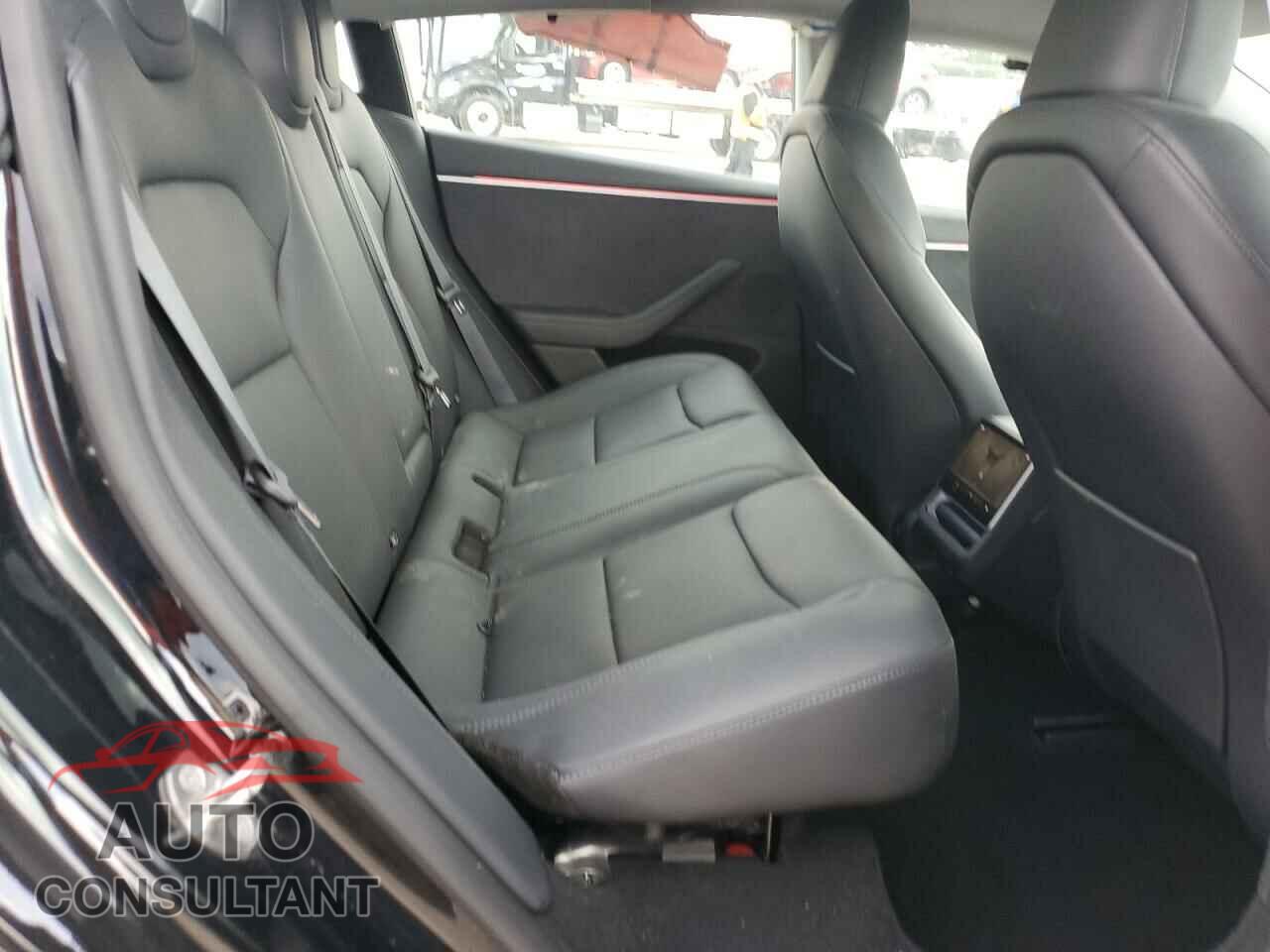 TESLA MODEL 3 2024 - 5YJ3E1EB2RF793590