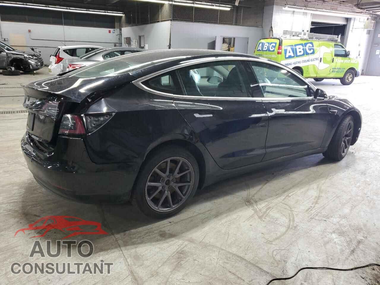 TESLA MODEL 3 2019 - 5YJ3E1EA4KF304653