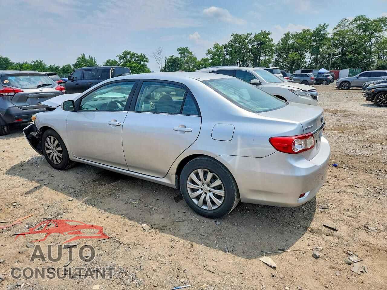 TOYOTA COROLLA 2013 - 2T1BU4EE5DC022497