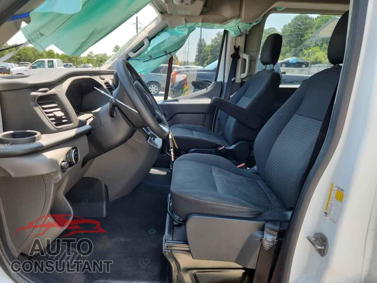 FORD TRANSIT 2020 - 1FBAX2C8XLKA24252