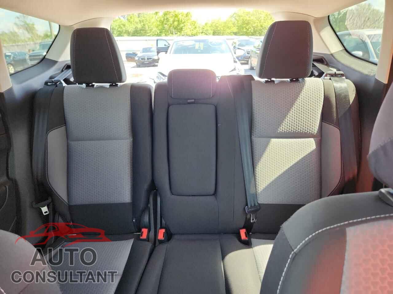 FORD ESCAPE 2017 - 1FMCU9GD4HUC41333