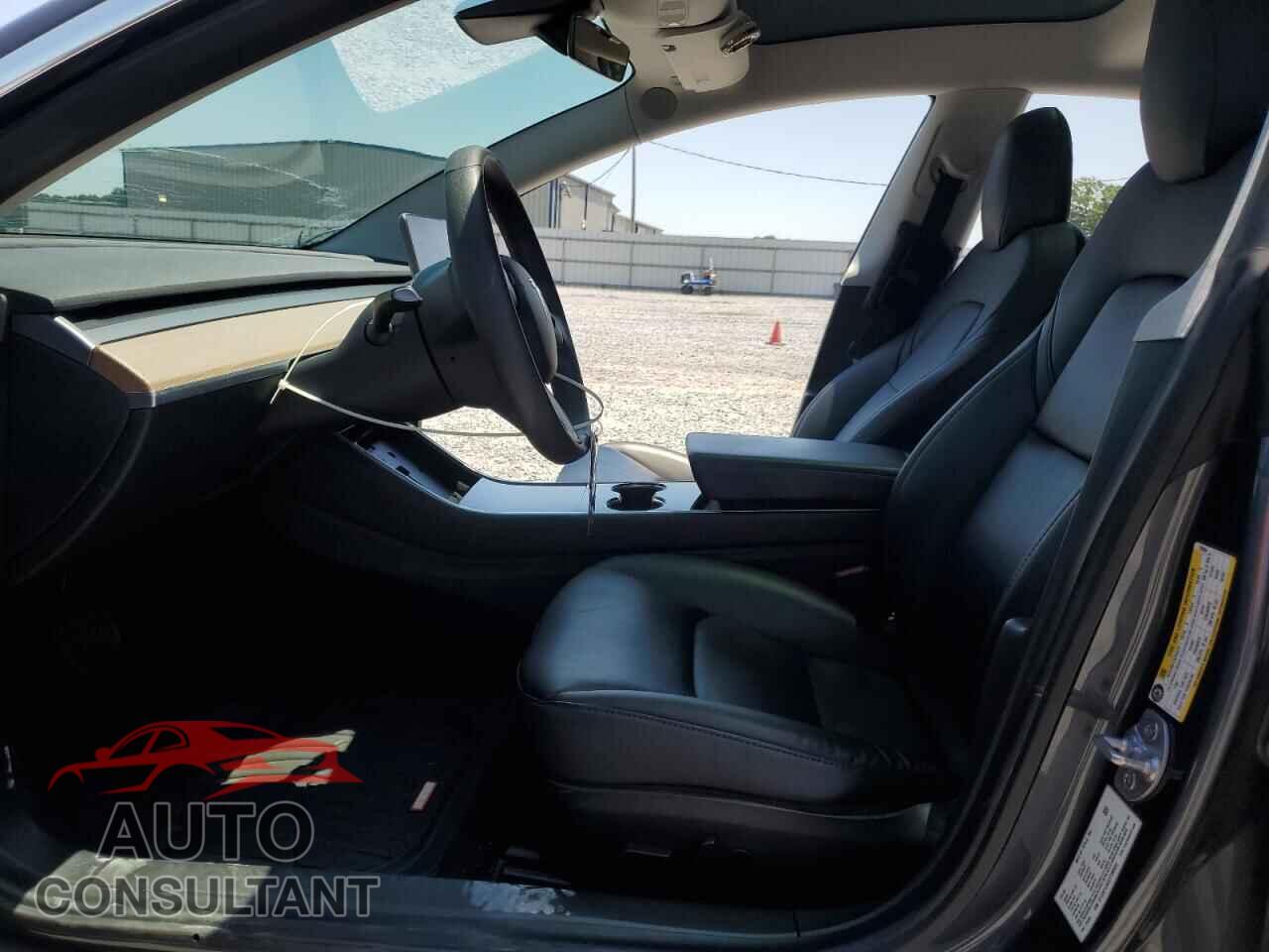 TESLA MODEL 3 2020 - 5YJ3E1EA2LF708584