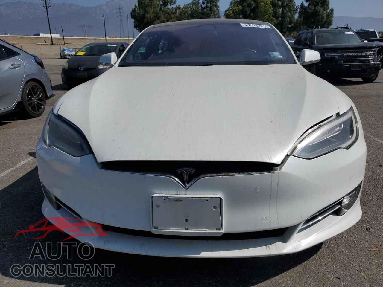 TESLA MODEL S 2018 - 5YJSA1E27JF257214