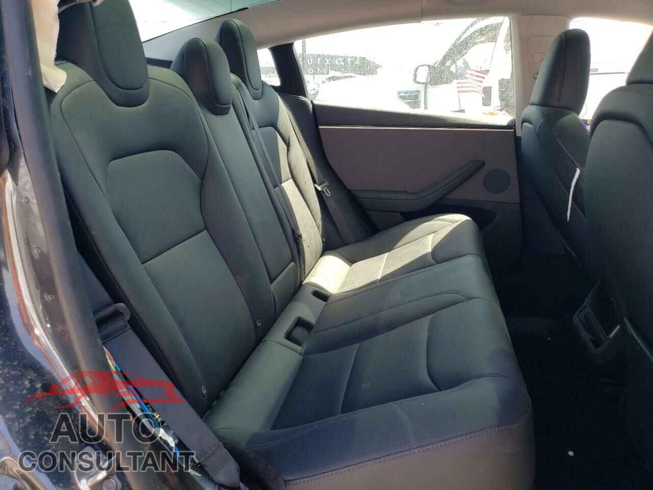TESLA MODEL 3 2024 - 5YJ3E1EA6RF746828