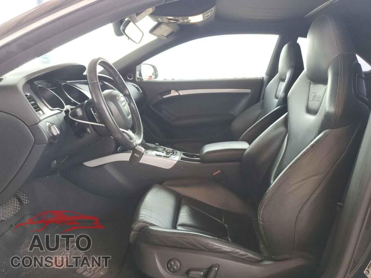 AUDI S5/RS5 2010 - WAUCVAFR8AA018460