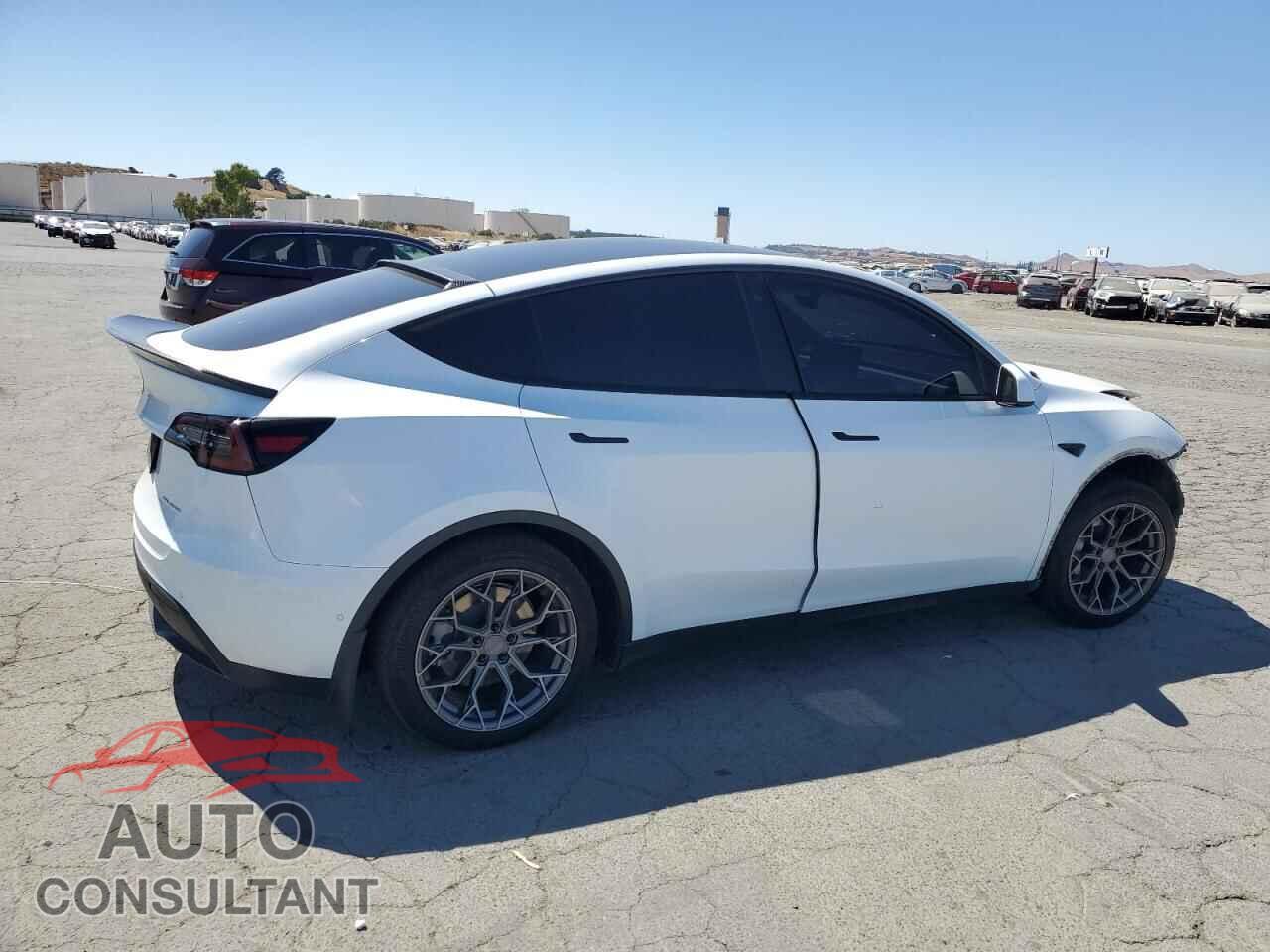 TESLA MODEL Y 2022 - 7SAYGAEE4NF345567