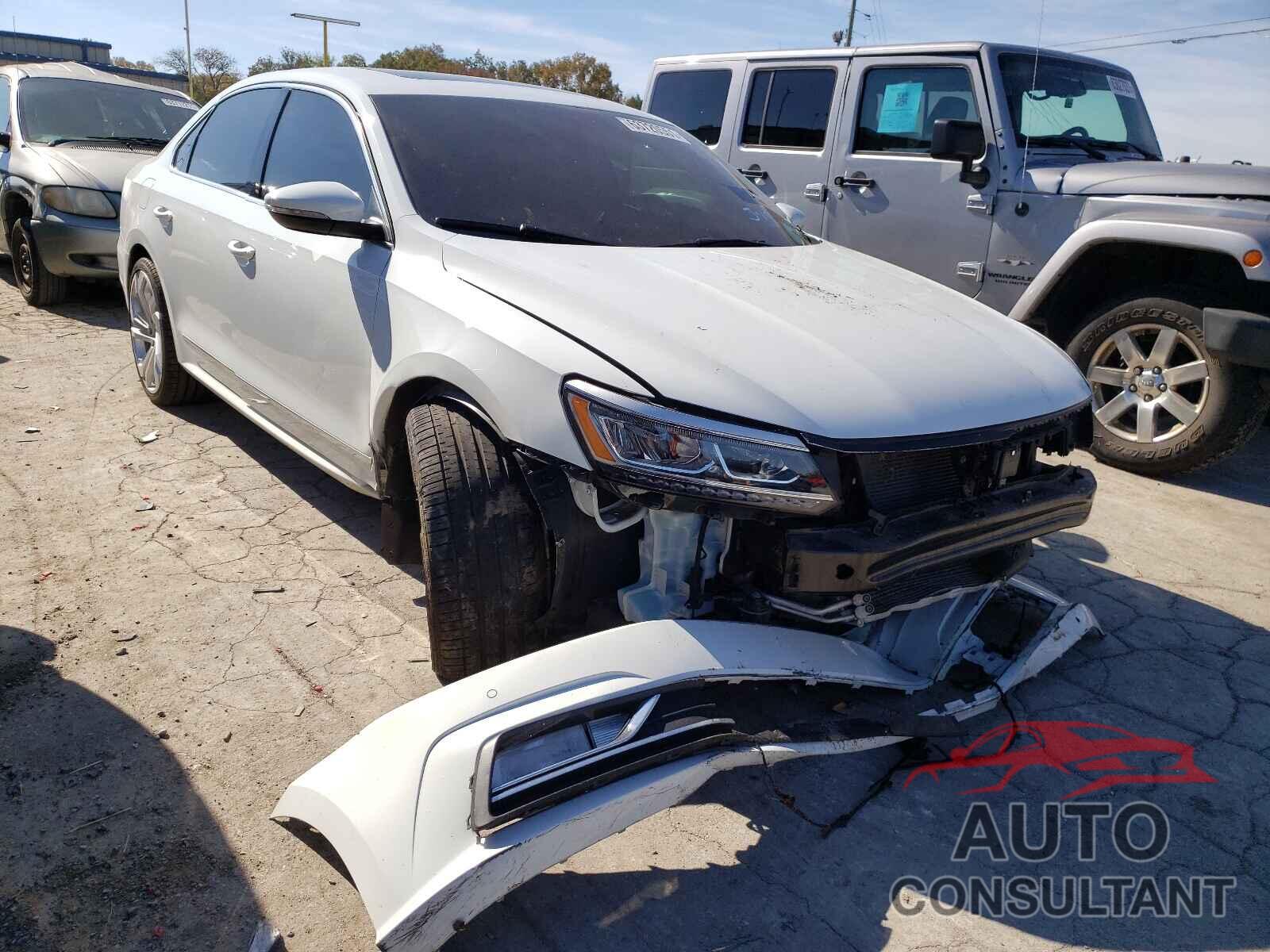 VOLKSWAGEN PASSAT 2017 - 1VWGT7A39HC051088