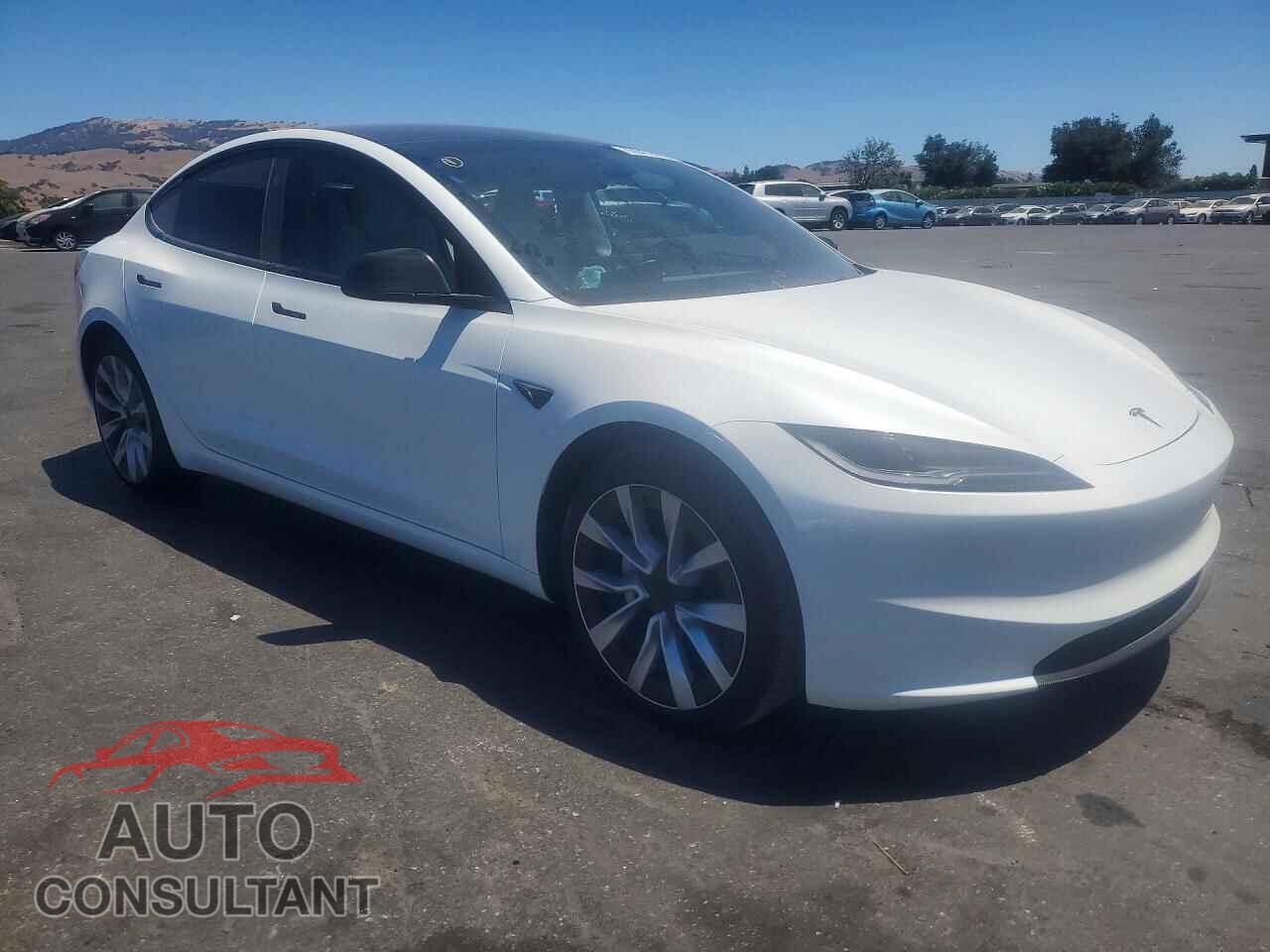 TESLA MODEL 3 2026 - 5YJ3E1EA4TF176285