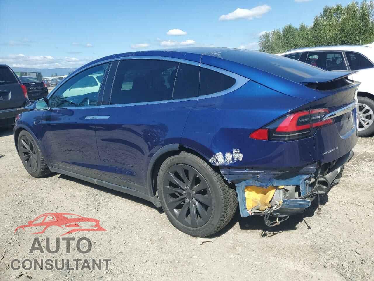 TESLA MODEL X 2017 - 5YJXCDE21HF038163