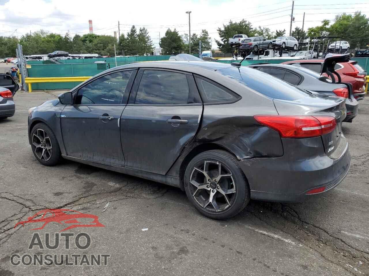 FORD FOCUS 2016 - 1FADP3F2XGL305110