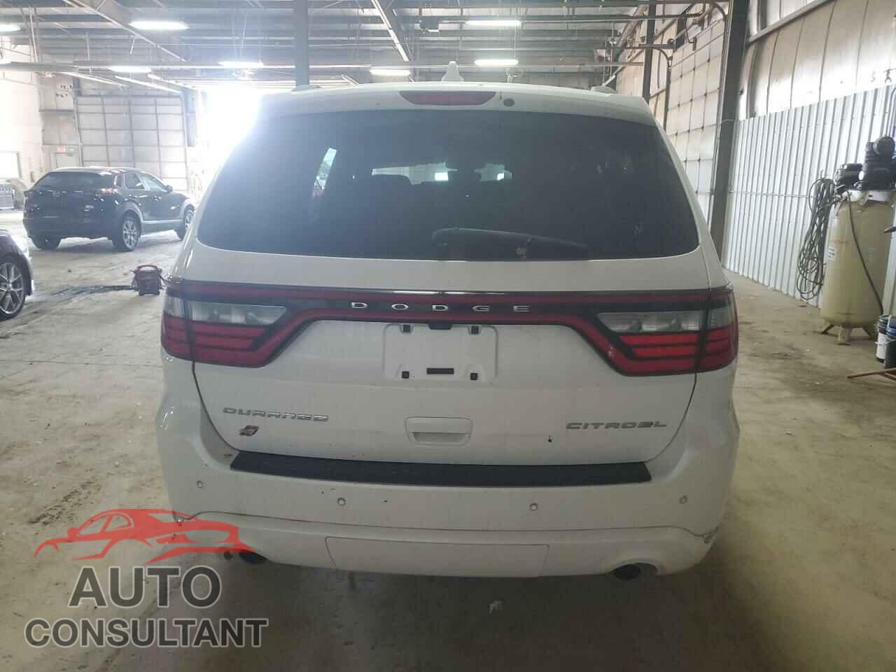 DODGE DURANGO 2018 - 1C4RDJEG0JC212615