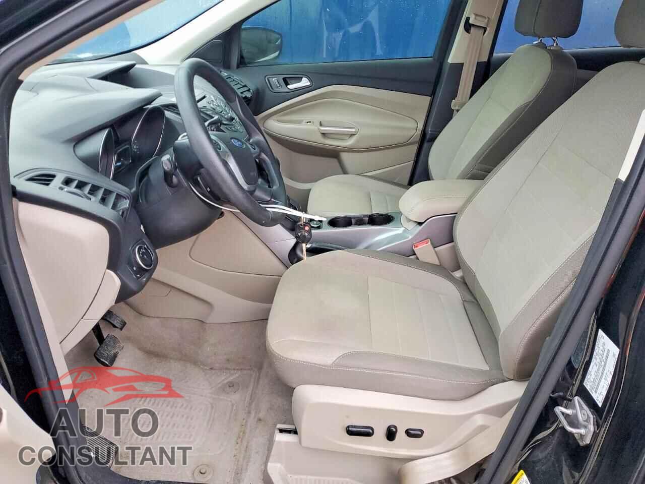 FORD ESCAPE 2016 - 1FMCU0G71GUC37731