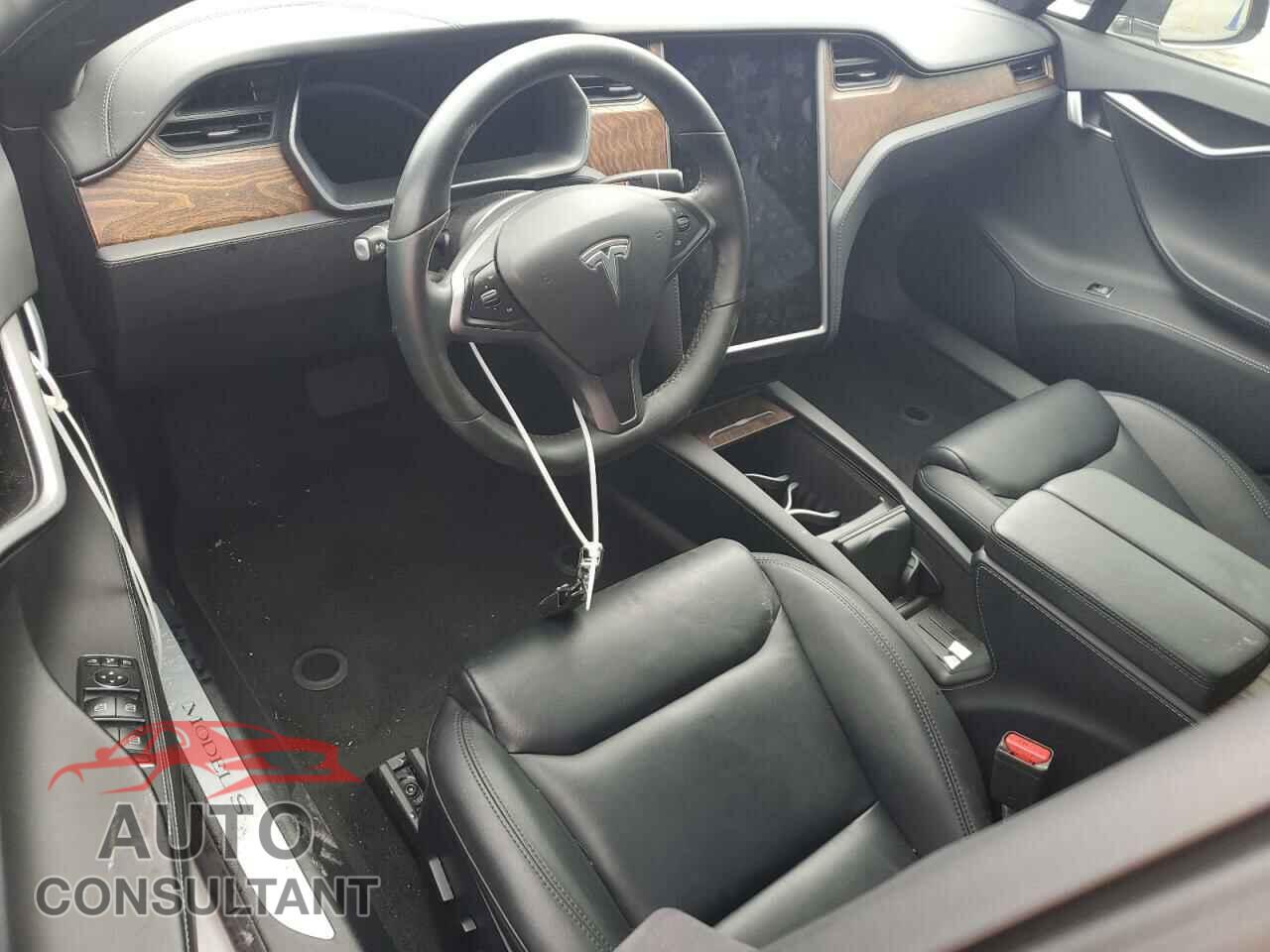 TESLA MODEL S 2020 - 5YJSA1E22LF400279