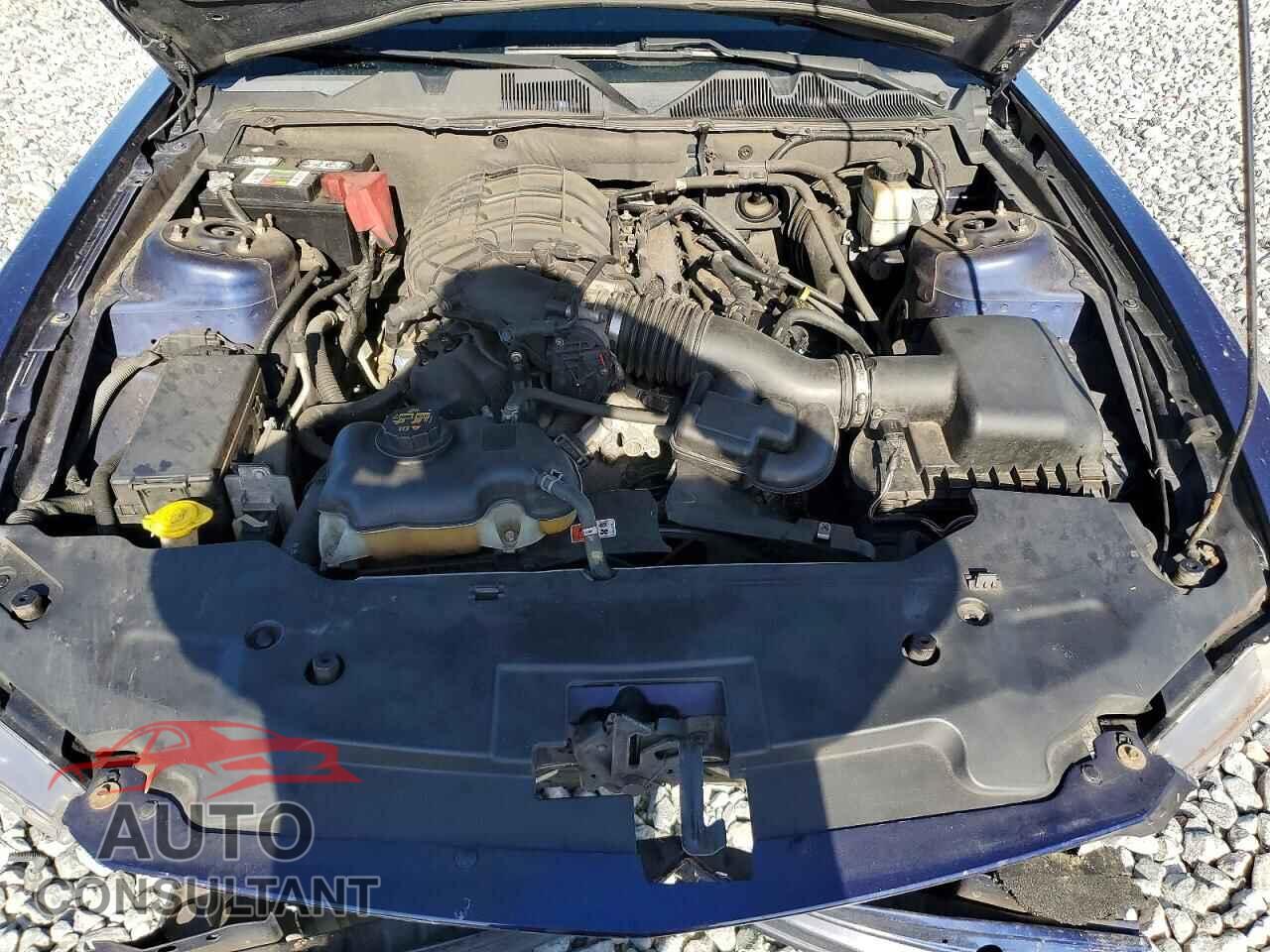 FORD MUSTANG 2012 - 1ZVBP8AM0C5208470