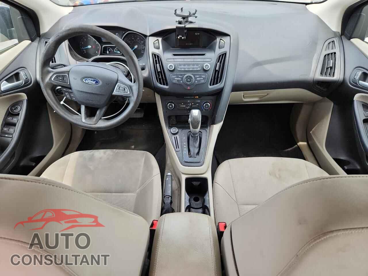 FORD FOCUS 2015 - 1FADP3F29FL293580