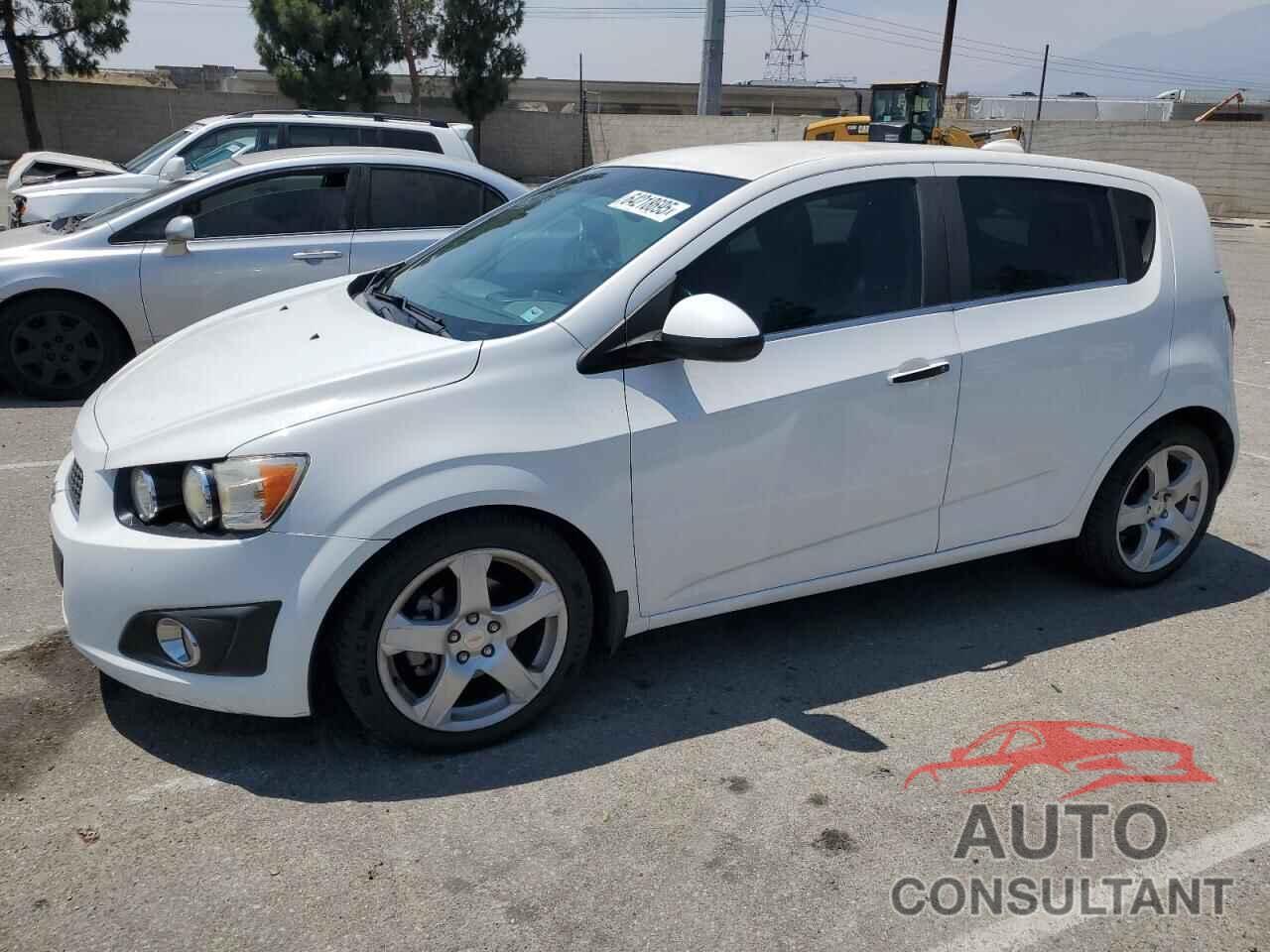 CHEVROLET SONIC 2012 - 1G1JE6SH2C4151651