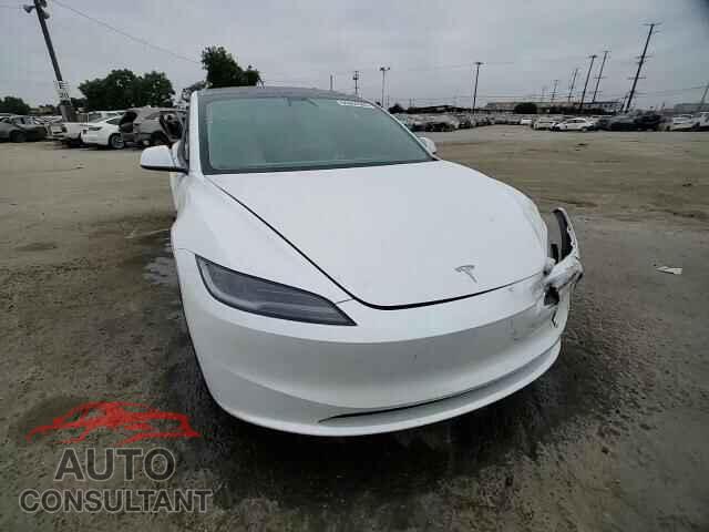 TESLA MODEL 3 2025 - 5YJ3E1EA7SF893875