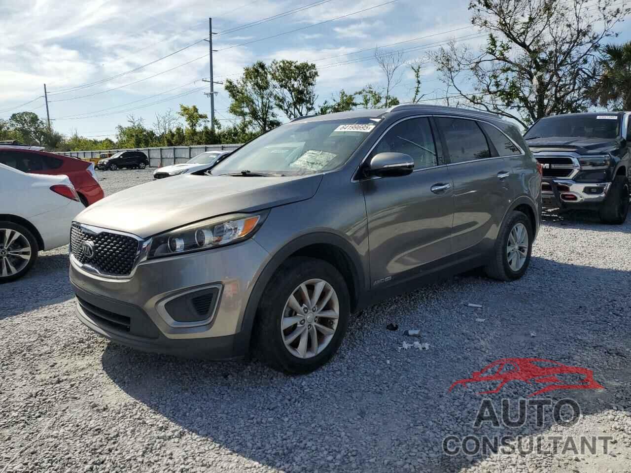 KIA SORENTO 2017 - 5XYPGDA52HG203196
