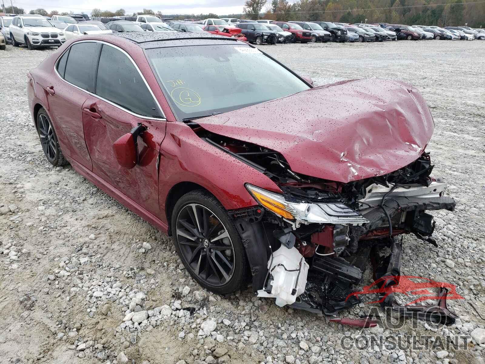 TOYOTA CAMRY 2018 - 4T1B61HK3JU513705