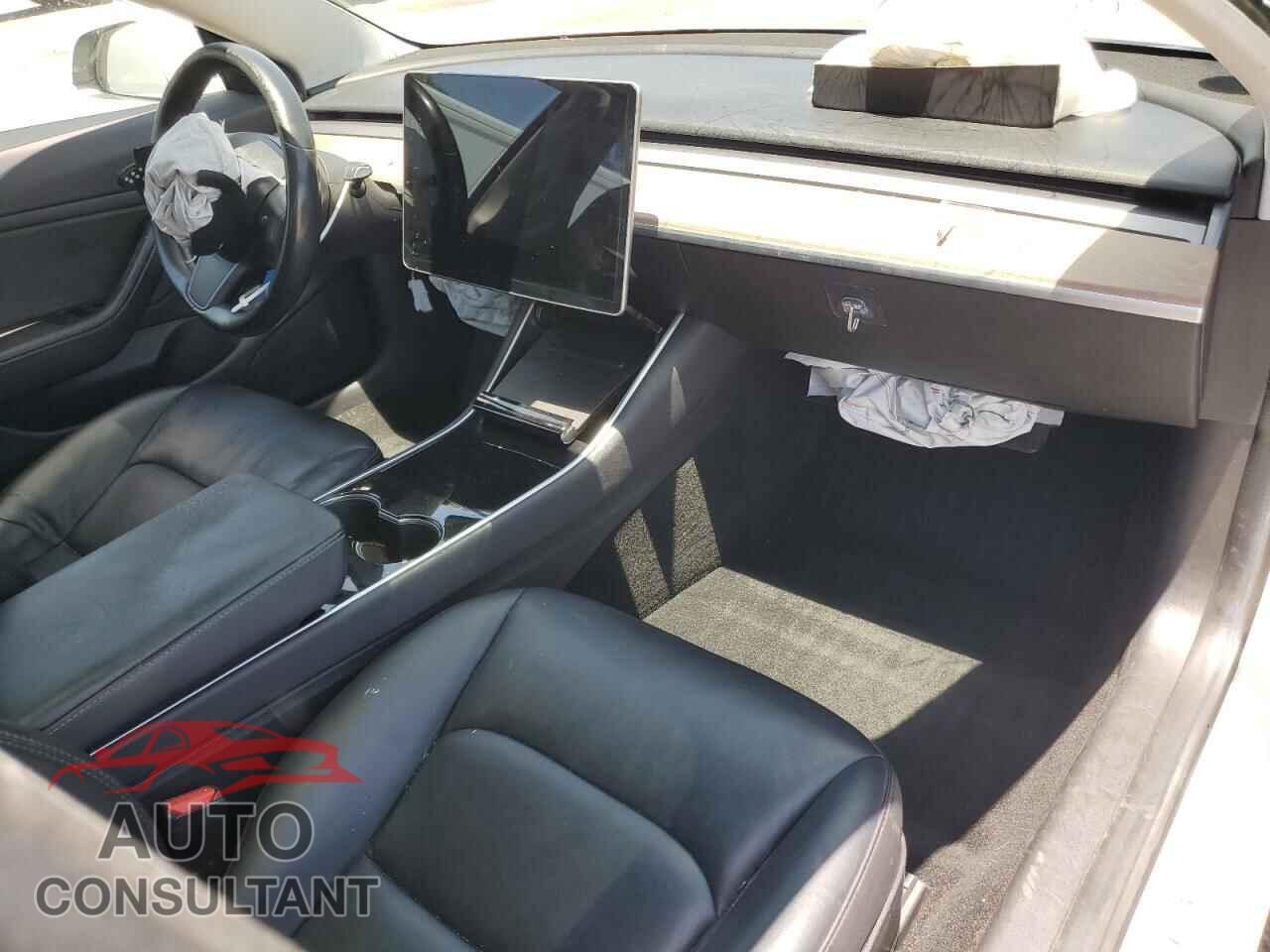 TESLA MODEL 3 2018 - 5YJ3E1EA3JF035480