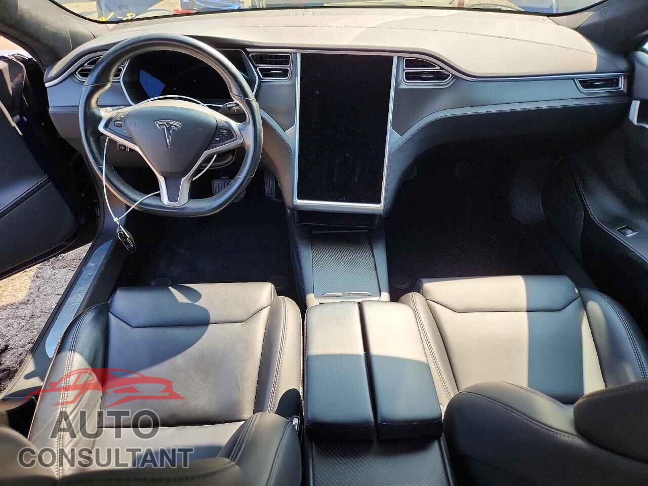 TESLA MODEL S 2017 - 5YJSA1E28HF216875