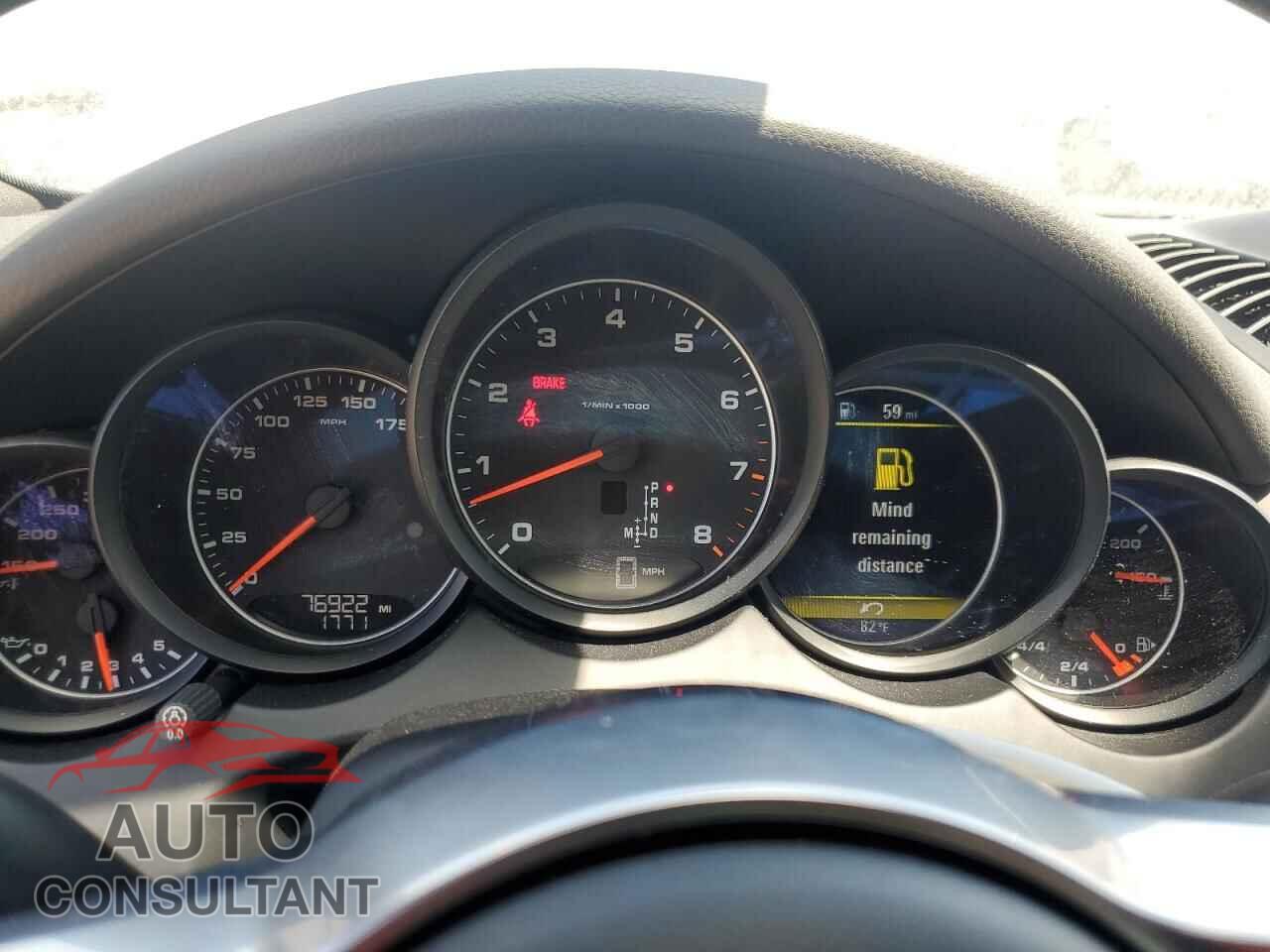 PORSCHE CAYENNE 2018 - WP1AA2A23JKA03931
