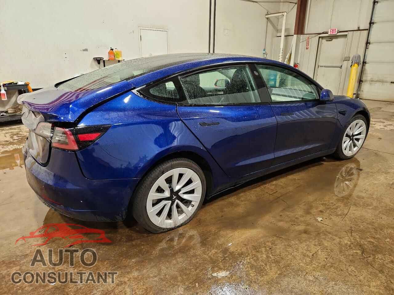 TESLA MODEL 3 2022 - 5YJ3E1EA5NF369502
