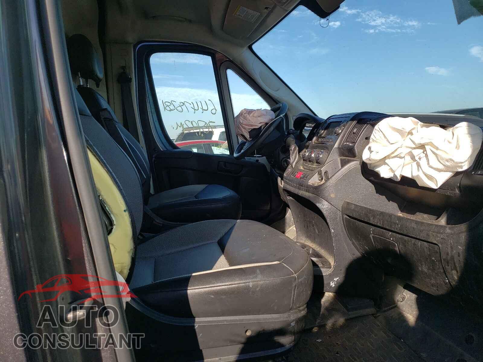 DODGE RAM VAN 2019 - 3C6TRVDG9KE557868