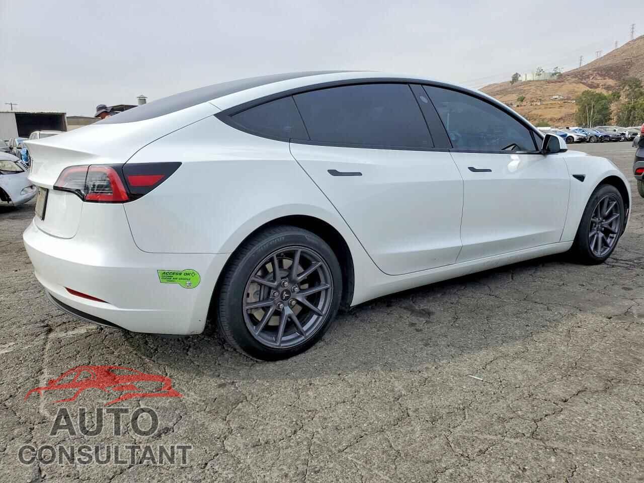 TESLA MODEL 3 2023 - 5YJ3E1EA9PF606155