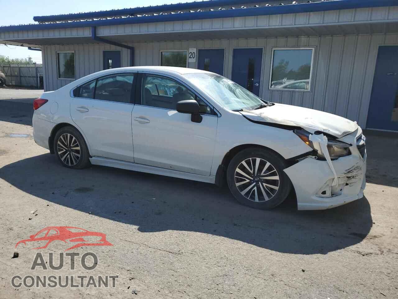 SUBARU LEGACY 2019 - 4S3BNAB65K3004600