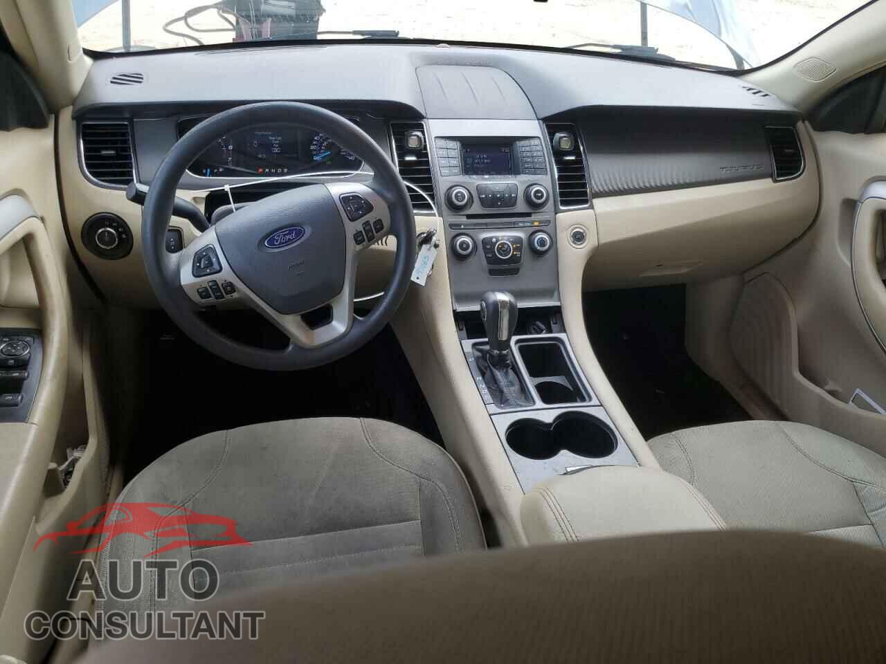 FORD TAURUS 2018 - 1FAHP2D86JG132169