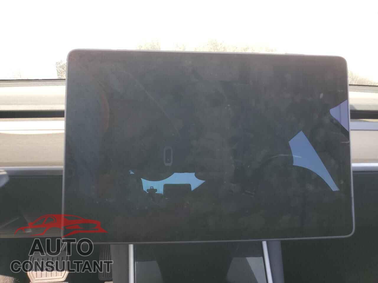 TESLA MODEL 3 2020 - 5YJ3E1EA5LF614795