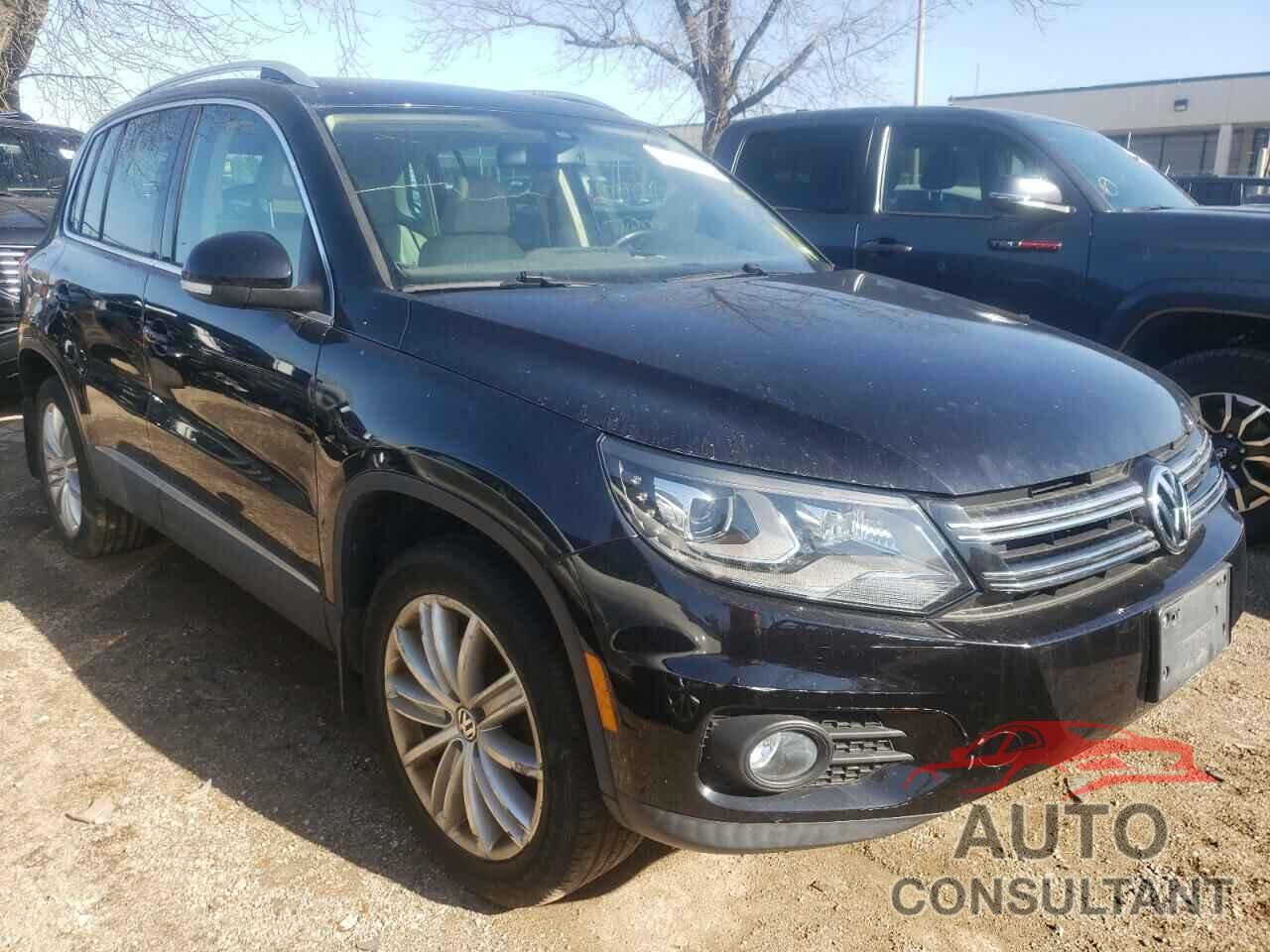 VOLKSWAGEN TIGUAN 2016 - WVGBV7AX1GW518393