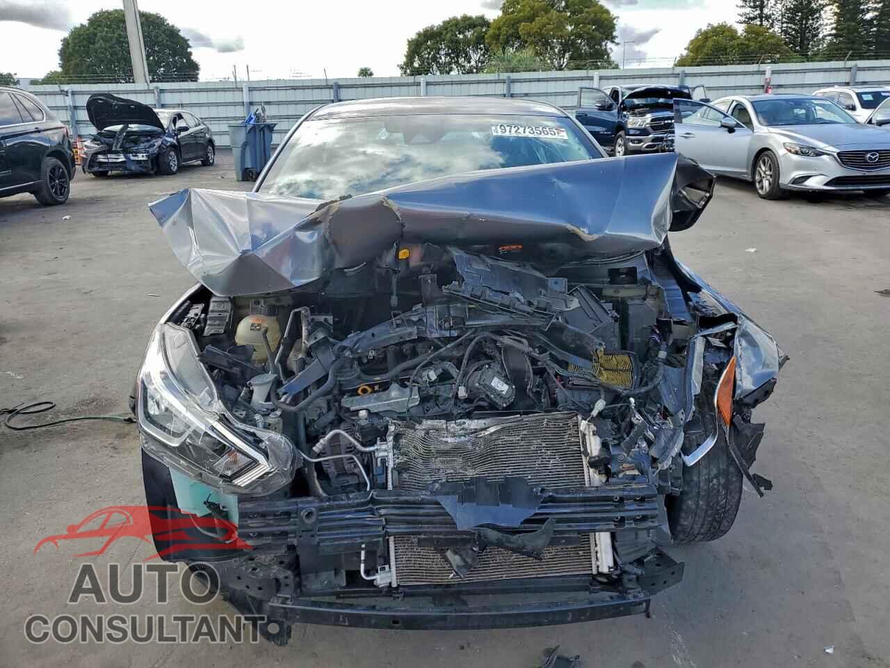 NISSAN VERSA 2021 - 3N1CN8EV2ML835286