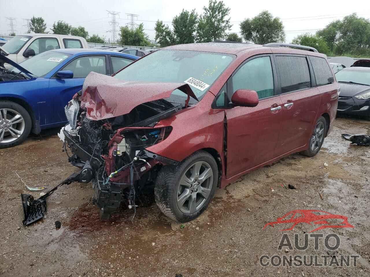 TOYOTA SIENNA 2018 - 5TDXZ3DC1JS945290