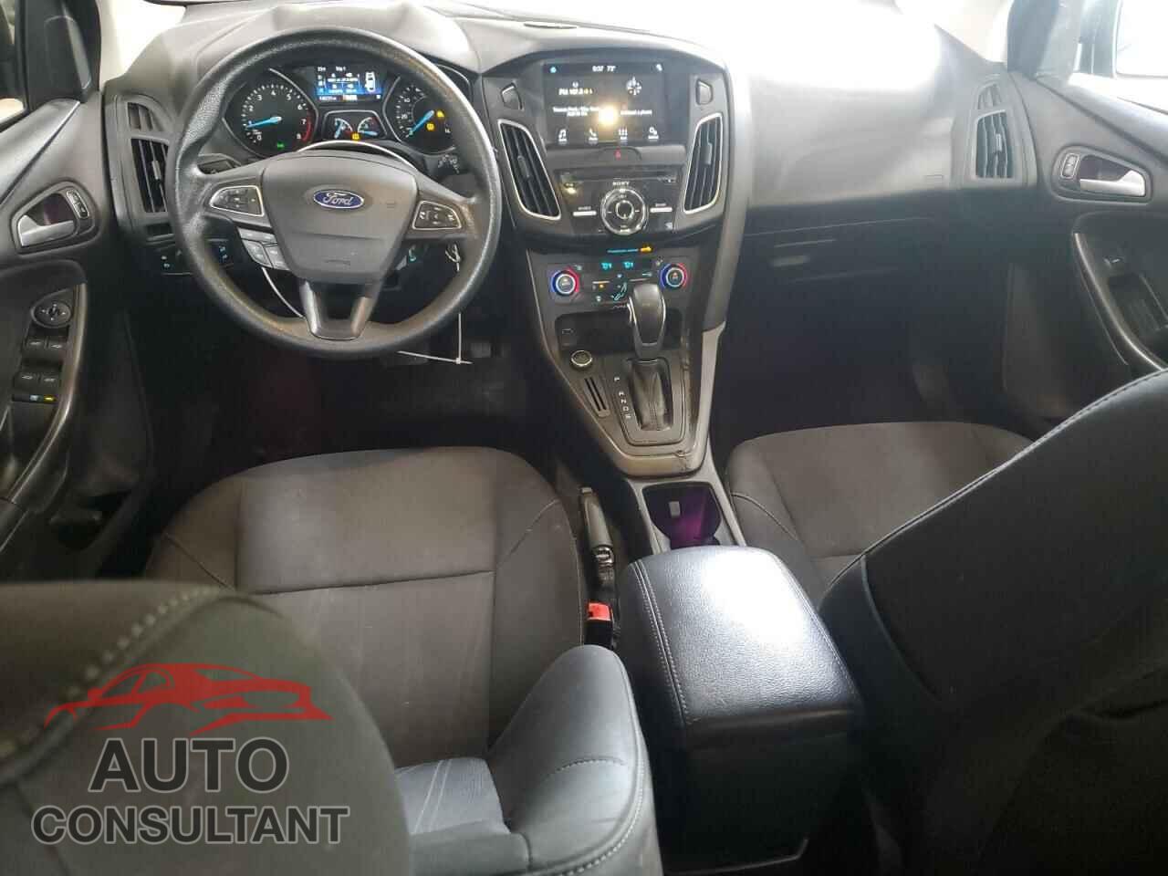 FORD FOCUS 2017 - 1FADP3M23HL205872
